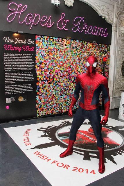 Spiderman ya esta preparado para celebrar el Nuevo Año en Times Square