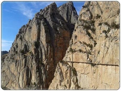 Caminando por el sendero más peligroso del mundo