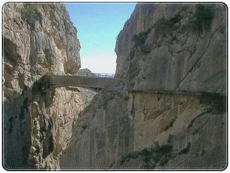 Caminando por el sendero más peligroso del mundo