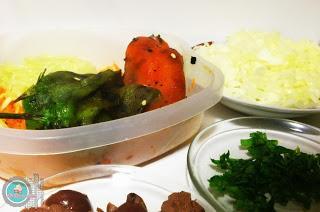 Rghayef/Msemmen rellenas de atún, verduras y queso. Rghayef/Msemmen rellenas de atún, verduras y queso.