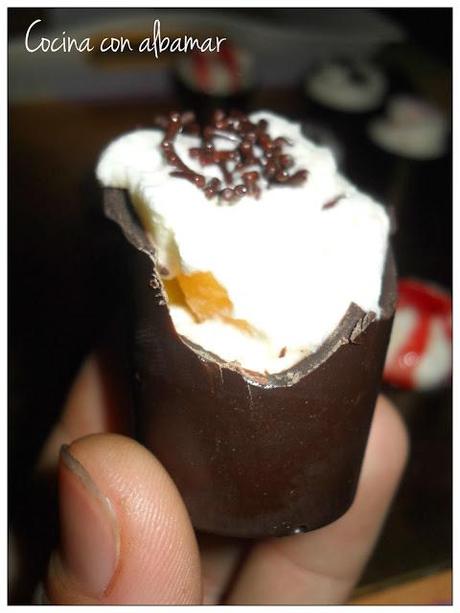 VASITOS DE CHOCOLATE RELLENOS.