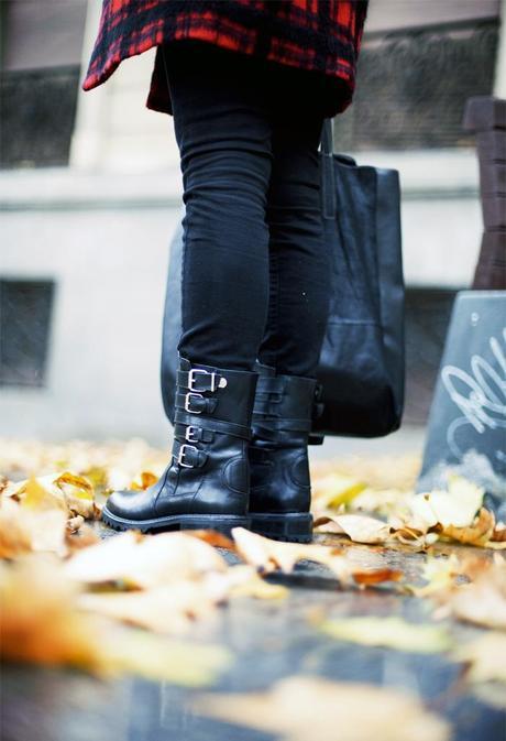 street style barbara crespo autumn leaves puerta alcala madrid fashion blogger outfit street style barbara crespo autumn leaves puerta alcala madrid fashion blogger outfit