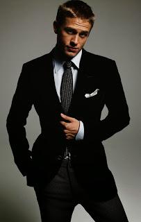 Down to you,M.Leighton&Entrevista