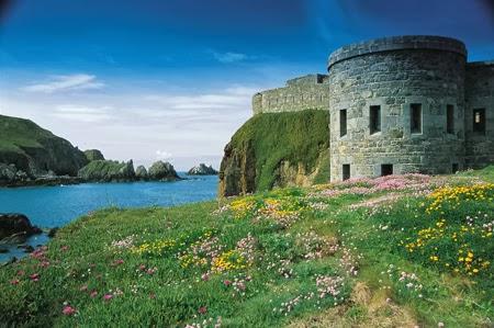 La sociedad literaria y el pastel de piel de patata de Guernsey de Mary Ann Shaffer. Un libro entrañable.
