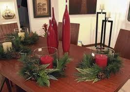 Decoración navideña con velas de cera Decoración navideña con velas de cera