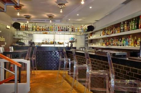 Viajando a Atenas: El Restaurante de las hadas