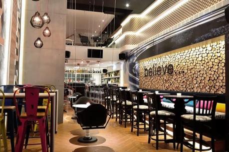 Viajando a Atenas: El Restaurante de las hadas