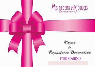 GALLETAS DE JENGIBRE DECORADAS CON GLASA A PINCEL