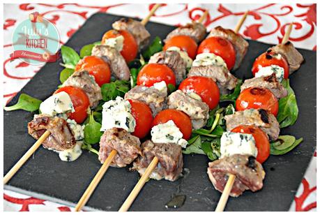 BROCHETA DE SOLOMILLO, TOMATITOS Y QUESO AZUL