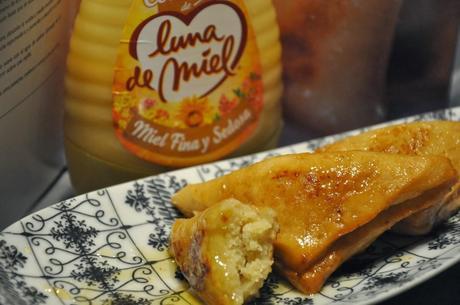 Samsás ( Triángulos De Almendra)