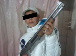 Muere jugando a fútbol sala !por un disparo de un chico de 15 años!