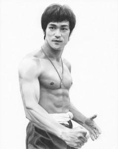 bruce lee by bloodyvoodoo d34kupu 238x300 Los 7 Consejos que Bruce Lee nos daría para mejorar nuestras vidas en el 2014  