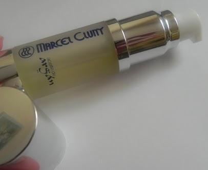 Bienhallada en el maravilloso mundo de los aceites naturales.