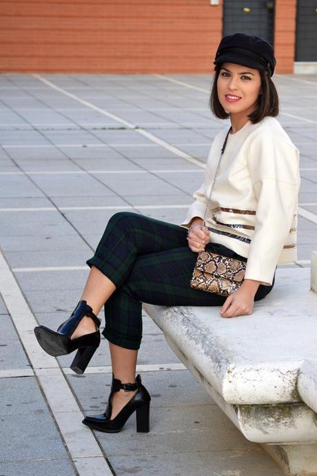 Outfit | A touch of snake