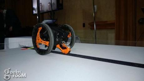 Parrot-jumping-sumo-00003