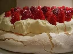 TORTA PAVLOVA