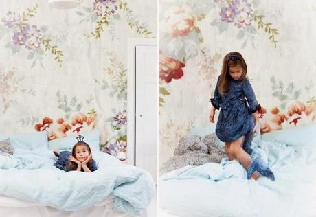 PAPEL PINTADO CON FLORES BORDADAS