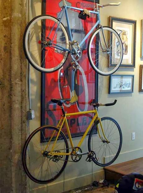 APARCAR LA BICICLETA EN CASA