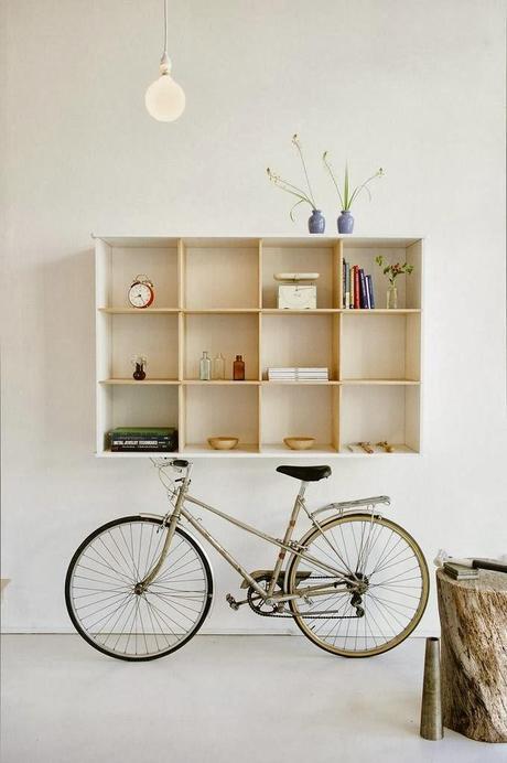 APARCAR LA BICICLETA EN CASA