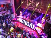 Look fiestón aniversario Brugal