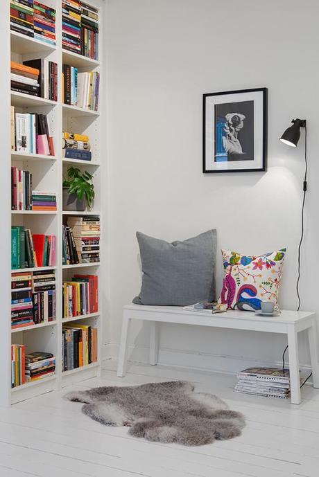 reformas suelo madera blanco Paredes y suelo de madera blanco decoración nórdica escandinava decoración interiores pequeños decoración interiores en blanco cocinas blancas pequeñas cocinas blancas blog decoración nordica escandinava blog decoracion interiores 