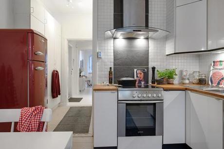 reformas suelo madera blanco Paredes y suelo de madera blanco decoración nórdica escandinava decoración interiores pequeños decoración interiores en blanco cocinas blancas pequeñas cocinas blancas blog decoración nordica escandinava blog decoracion interiores 