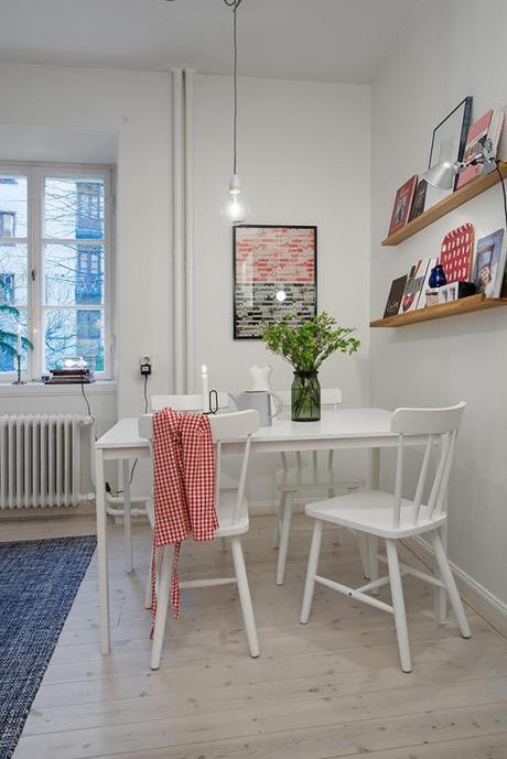 reformas suelo madera blanco Paredes y suelo de madera blanco decoración nórdica escandinava decoración interiores pequeños decoración interiores en blanco cocinas blancas pequeñas cocinas blancas blog decoración nordica escandinava blog decoracion interiores 