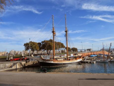 FABULOSO DÍA DE REYES EN EL PORT VELL, BARCELONA Y CON 20º, UN DÍA DE PRIMAVERA...7-01-2014...