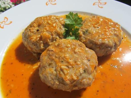 Filetes rusos en salsa de pimentón