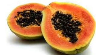 La papaya protege a nuestras células del envejecimiento.