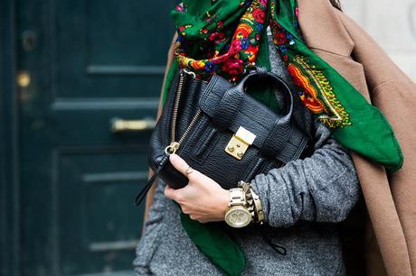 Easy Chic Loafers-Buylevard-Camel_Coat-Sweatshirt-Floral_Scarf-Style-Outfit-11