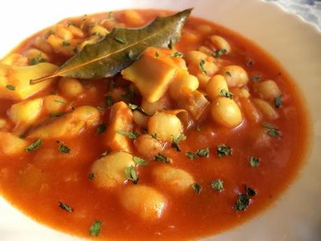 Guiso de Alubias con Jibia