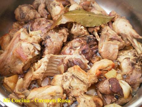 CAZUELA DE CONEJO EN SALSA DE VINO BLANCO MALAGUEÑO