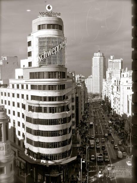 MIS PASEOS POR MADRID... LA GRAN VÍA