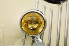 Los olvidados coches franceses de ojos amarillos