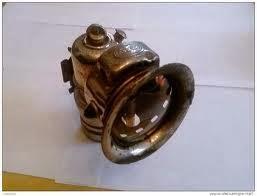 Los olvidados coches franceses de ojos amarillos