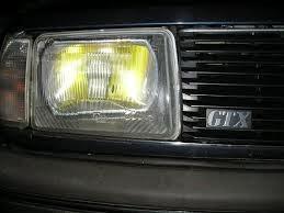 Los olvidados coches franceses de ojos amarillos