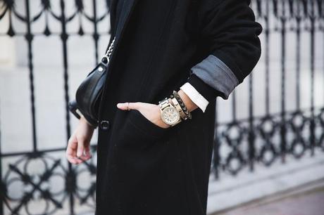 Black_Outfit-Sneakers-Nike-Leopard_Bag-SuShi_Bags-Outfit-Street_Style-Collage_Vintage-29
