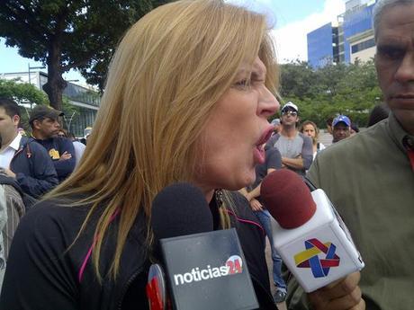 BASTA YA!!! dicen artistas venezolanos- Mónica Spear