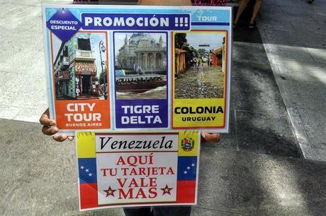Arbolitos venezolanos en calle Florida Buenos Aires