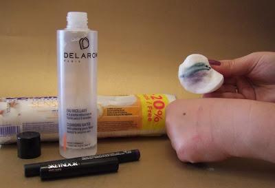 Agua Micelar de DELAROM – limpia y desmaquilla las pieles sensibles
