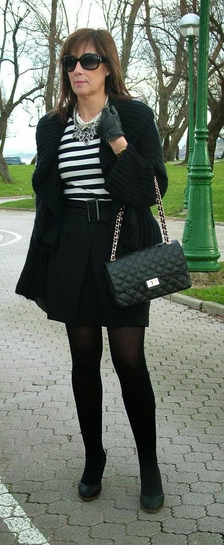 MIS LOOKS CON LUSSTRA - BOLSO ACOLCHADO NEGRO