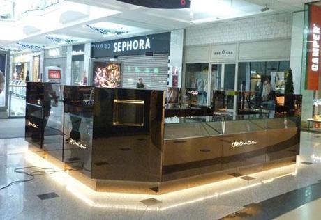 A-cero presenta el montaje y la apertura de dos nuevos espacios comerciales diseñados para Cruciani en Barcelona