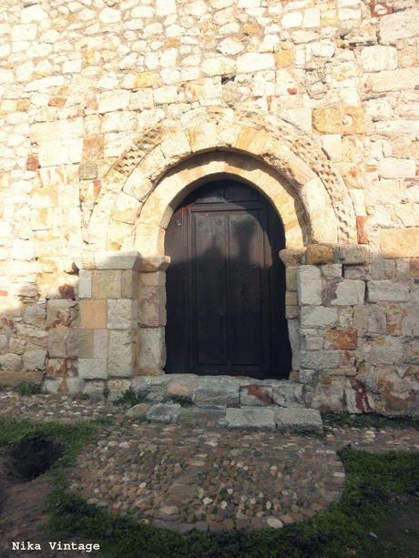 Santiago de los Caballeros: Una Ermita del S. XII