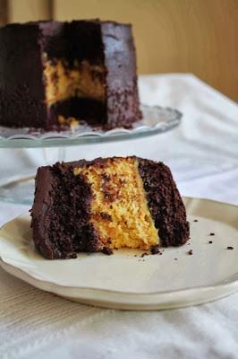 http://cakesamedida.blogspot.com.es/2013/05/layer-cake-de-chocolate-y-naranja.html
