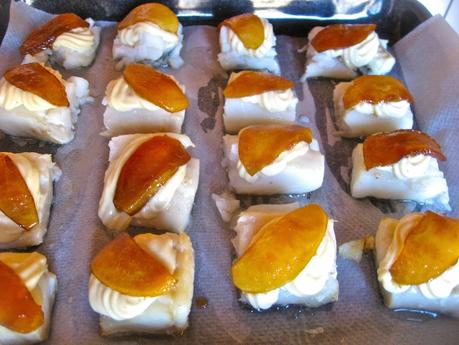 BACALAO CON FIDEOS DE ARROZ Y MANZANA