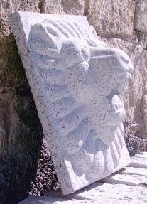 RELIEVE-ESCULTURA (CABEZA DE LEÓN)