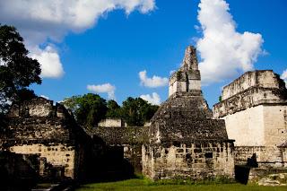 Lugar de las Voces, Tikal