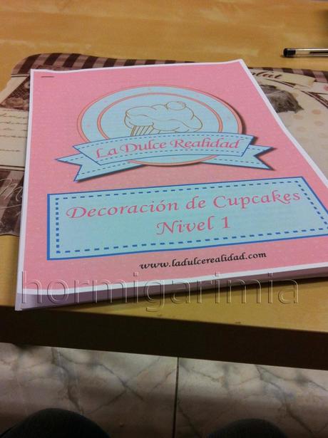 La Dulce Realidad / course decorating cupcakes