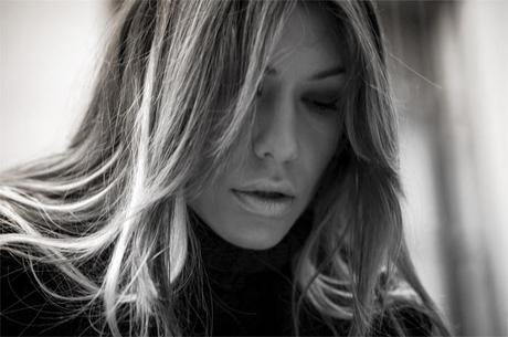 street style barbara crespo black is the new black fashion blogger outfit